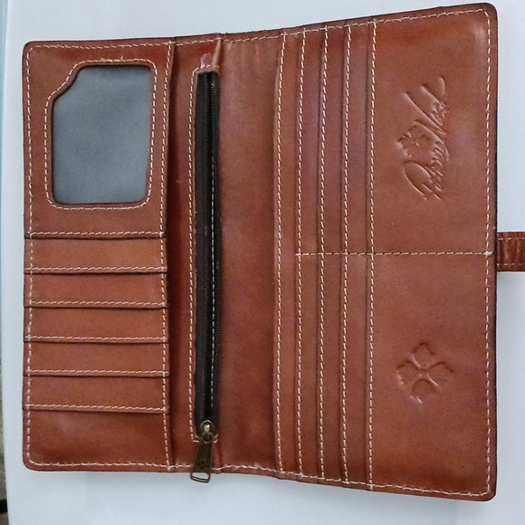 Wristlet w/o strap - Picture 7 of 12